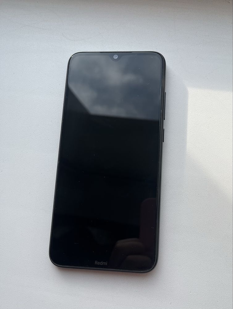 Телефон Redmi Note 8