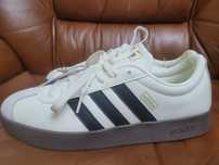Продам кроссовки Adidas