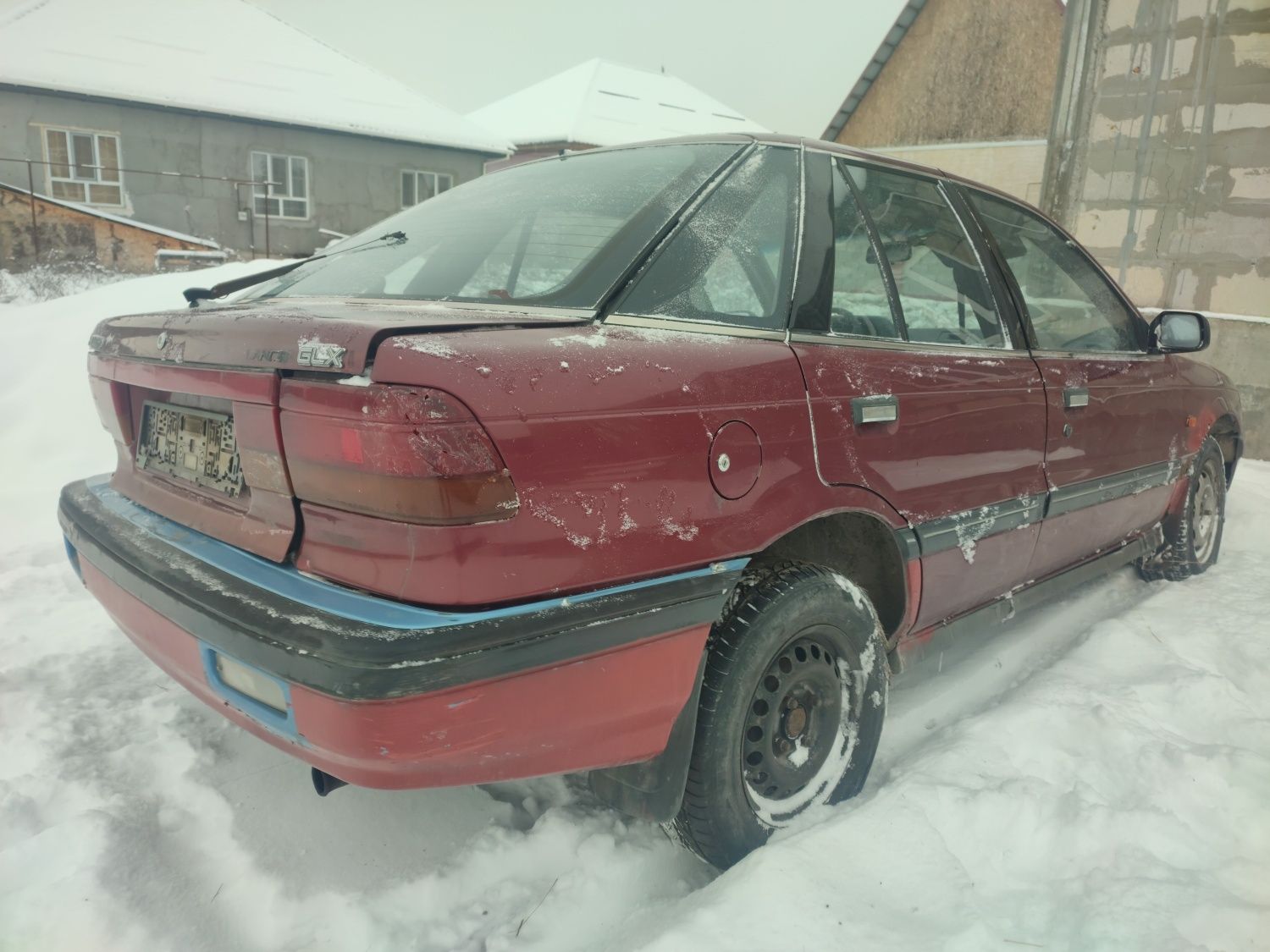 Продам Митсубиси Лансер 1990 года по запчастям