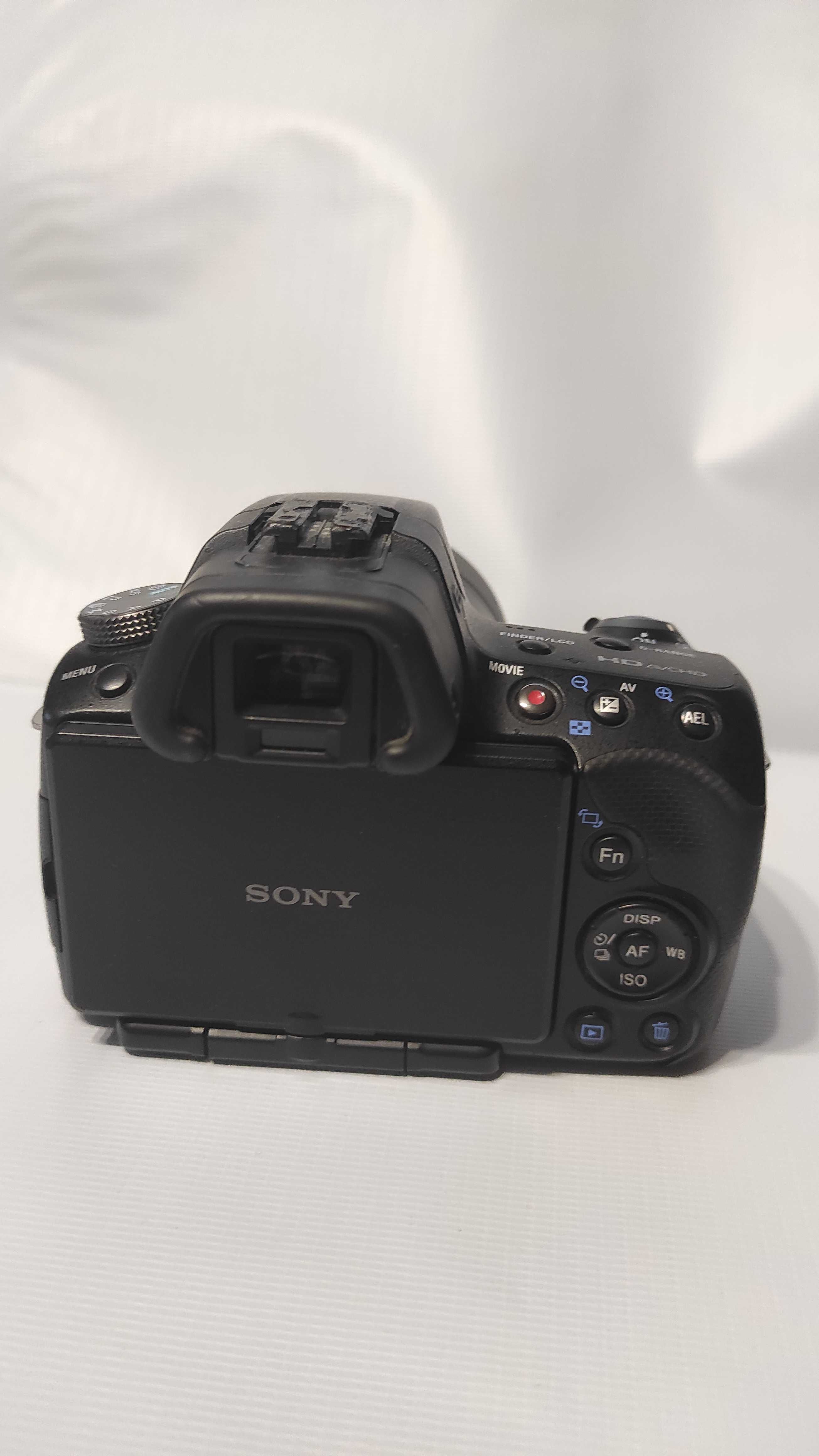 Продам Sony SLT A55.