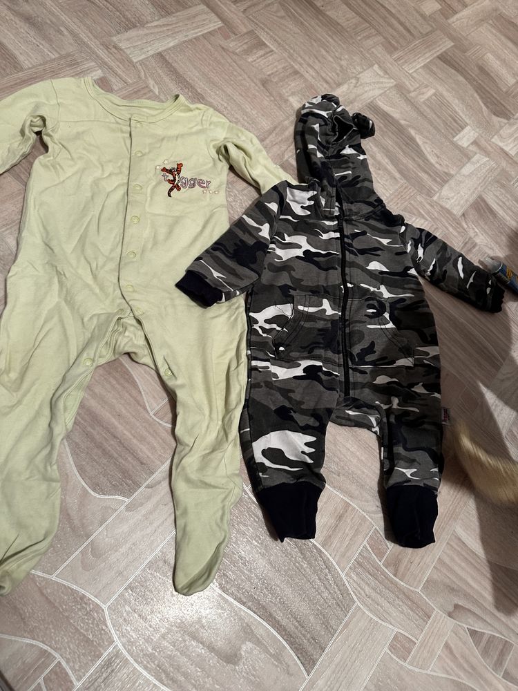 Продам детскую одежду