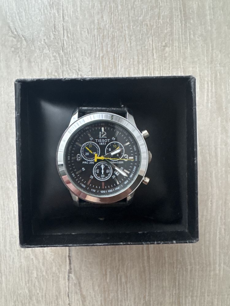 Часы TISSOT в хорошем состоянии