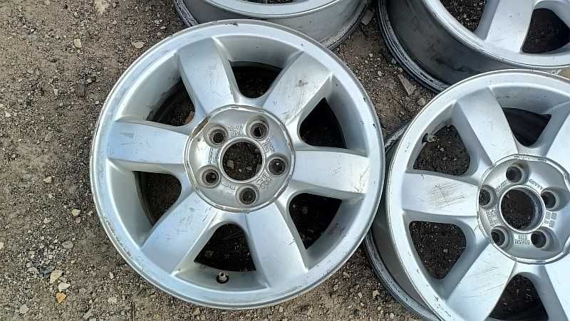 Продам оригинальные легкосплавные диски на автомашину Volkswagen