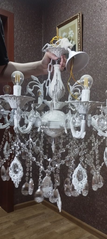 Люстра с хрусталем