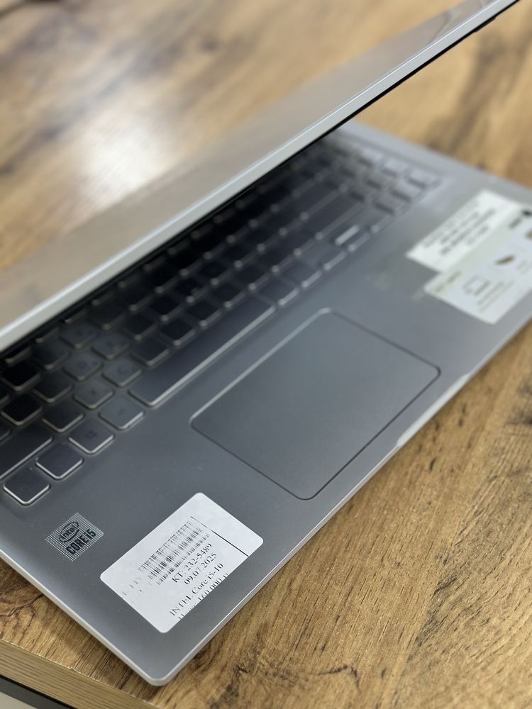 Asus Intel core i5-10 SSD 256 gb Ozu 8