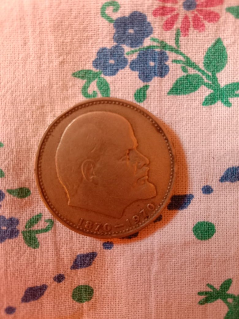 Продам старинные монеты