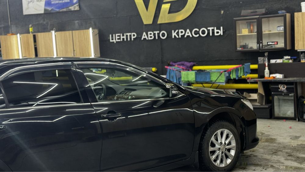 Продам диски с резиной оригинальные на камри 55