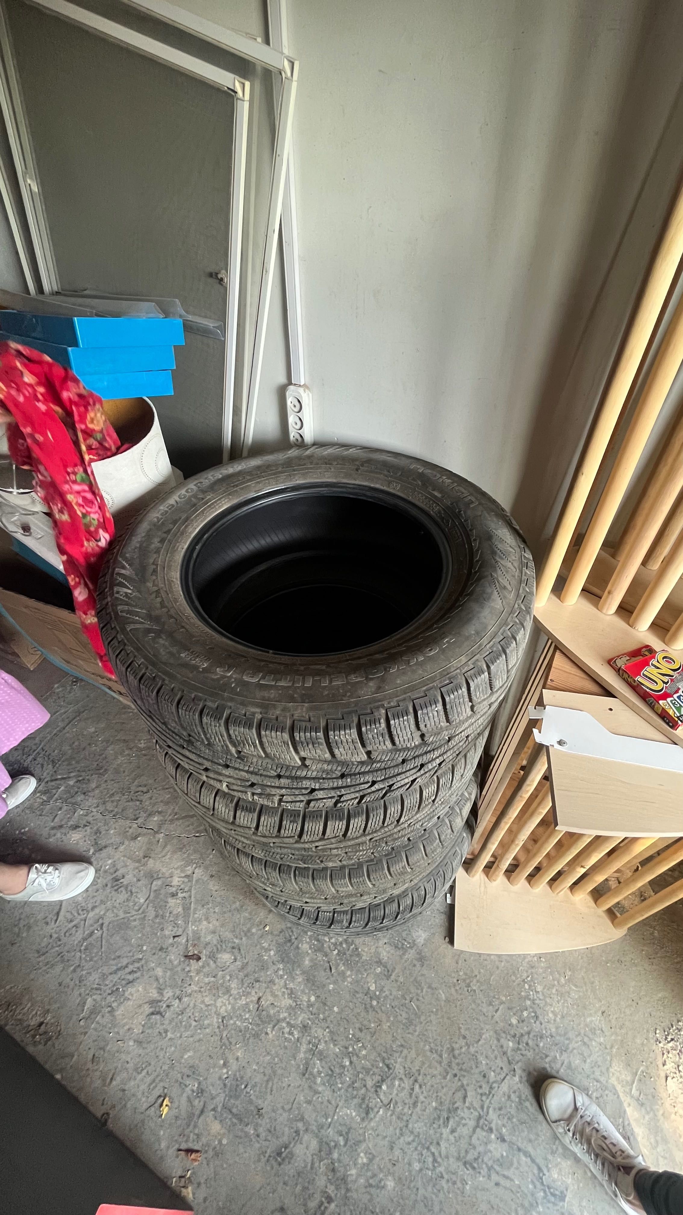 Продам шины, балоны nokian hakkapeliitta sport utility