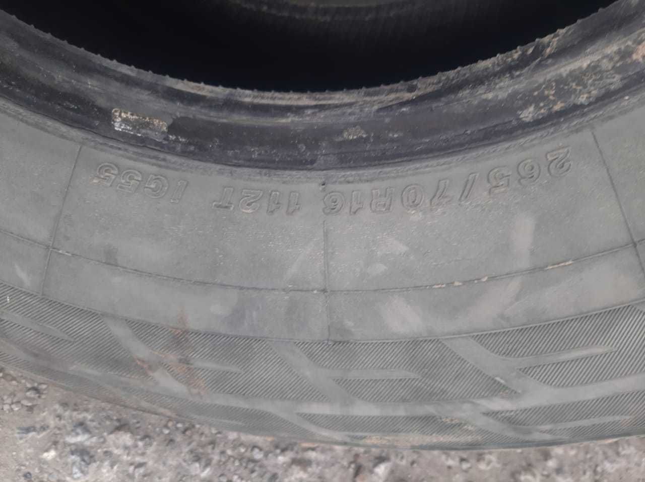 Бу зимний шина Yokohama 4шт размер: 265/70R16