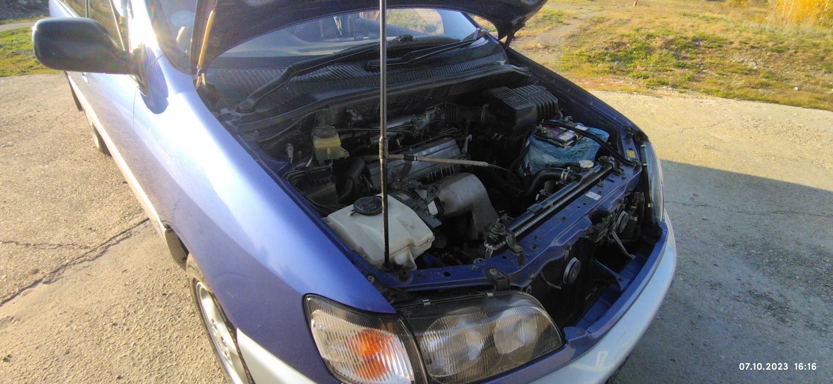 Toyota Ipsum 1996 года