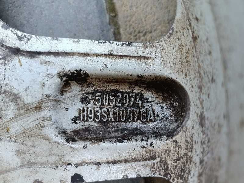 Продам оригинальные легкосплавные диски на автомашину Ford