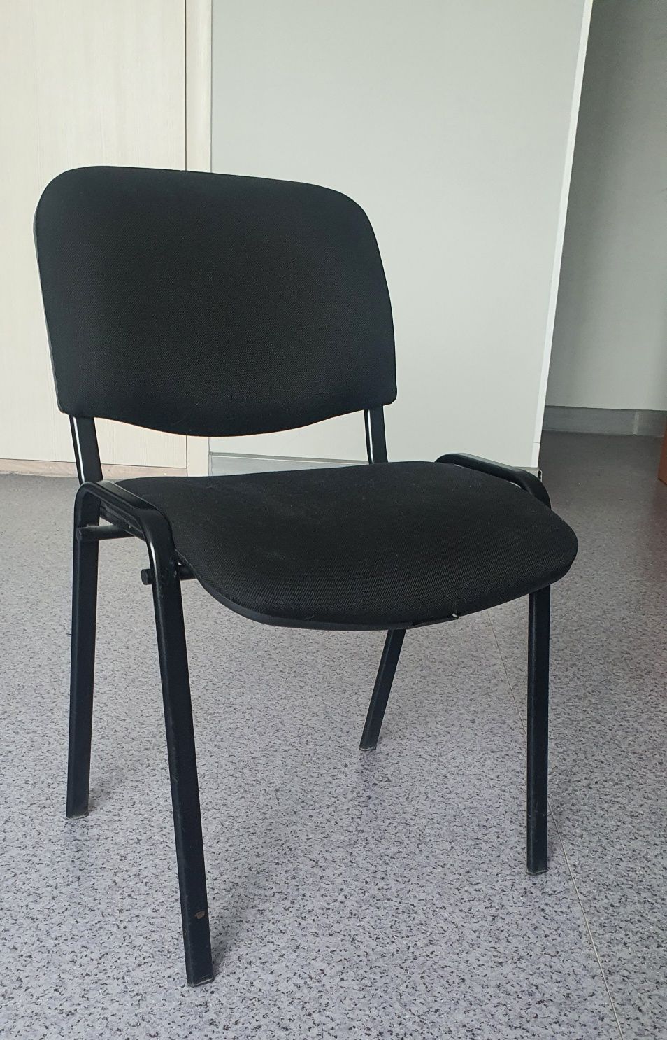 Продам Стулья офисные