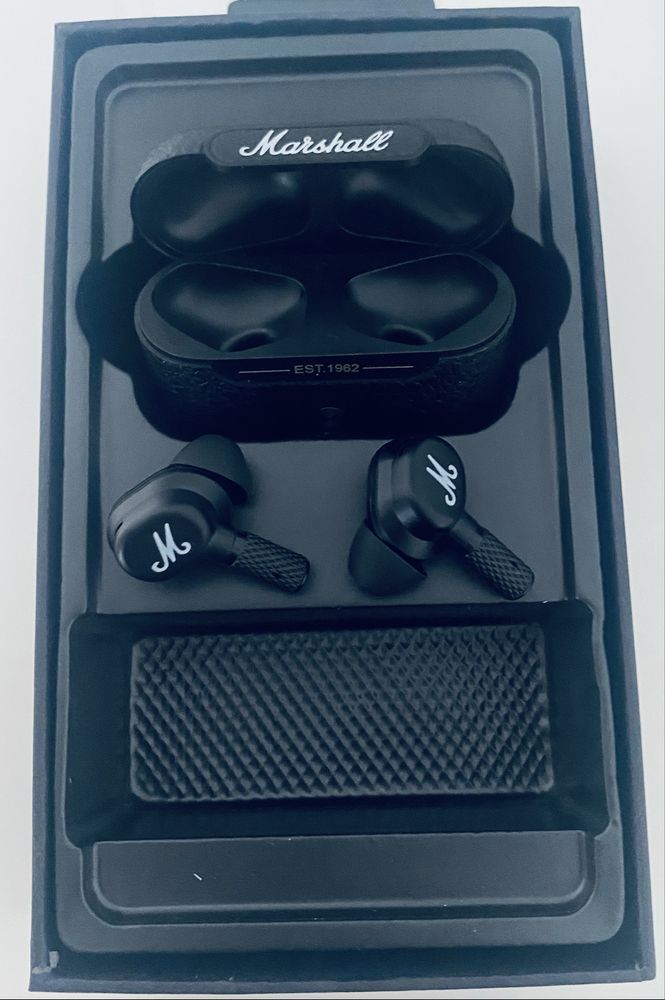 Маршал(Marshall) наушники беспроводные (bluetooth)