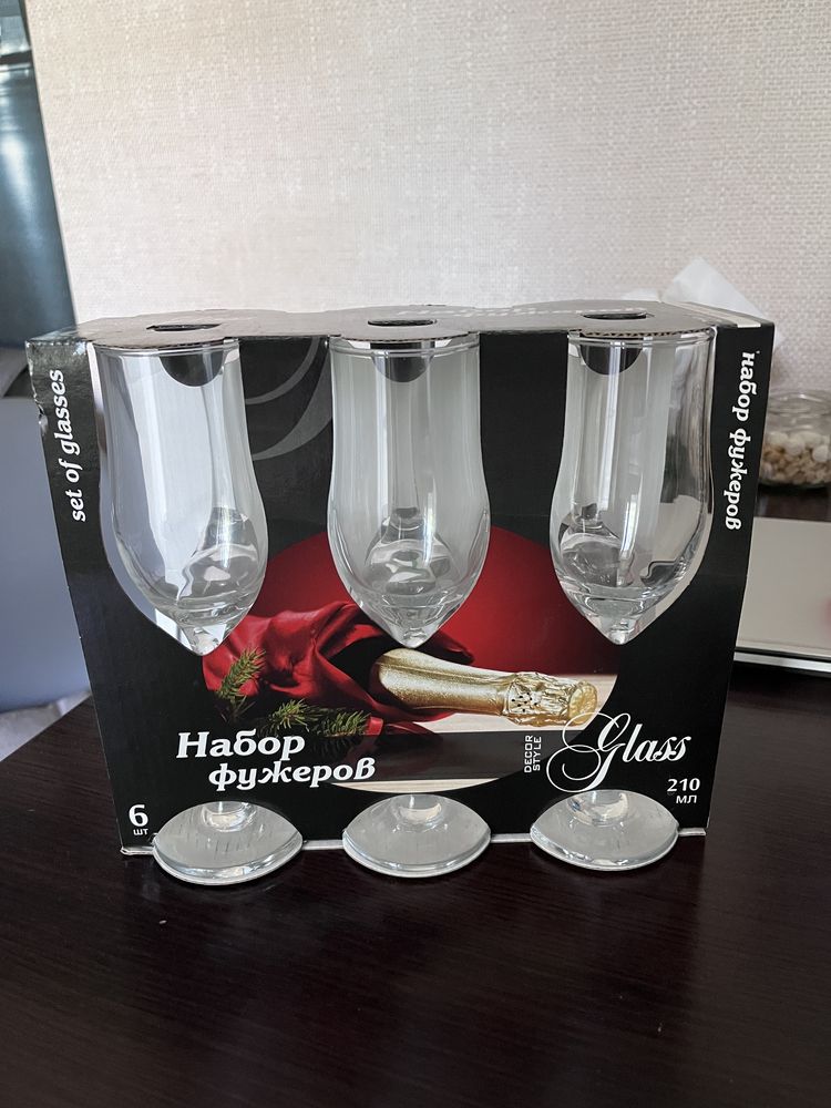 Продам фужеры доя шампанского