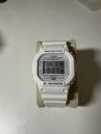 Casio G-Shock DW-5600 белый пластик