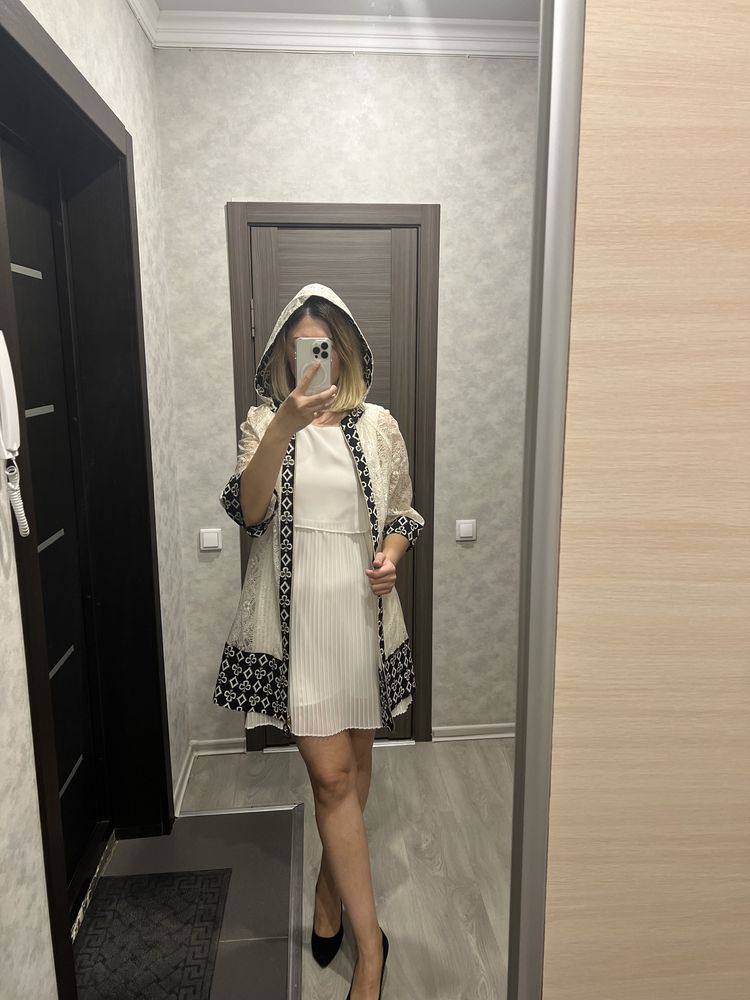 Продам плащ дождевик с капюшоном