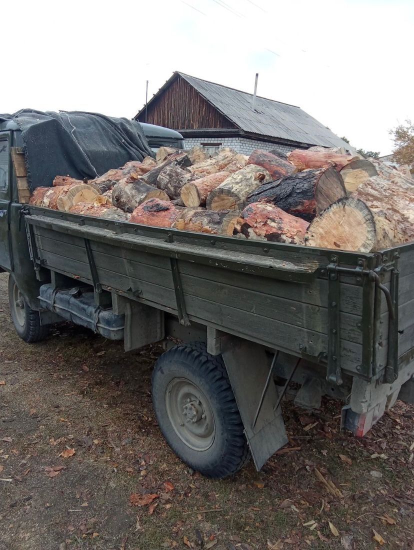 Дрова чурки дрова