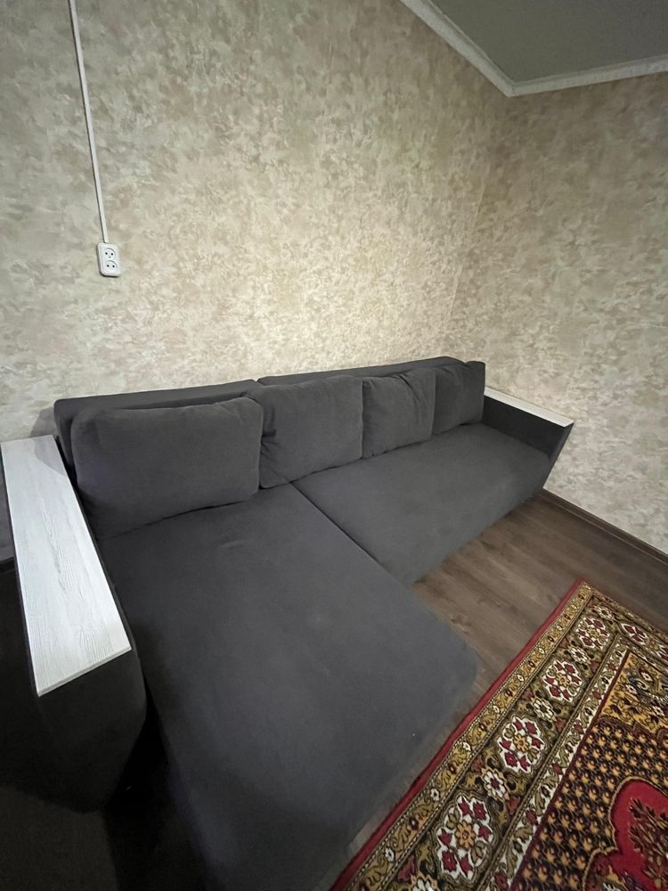 Продам диван  угловой