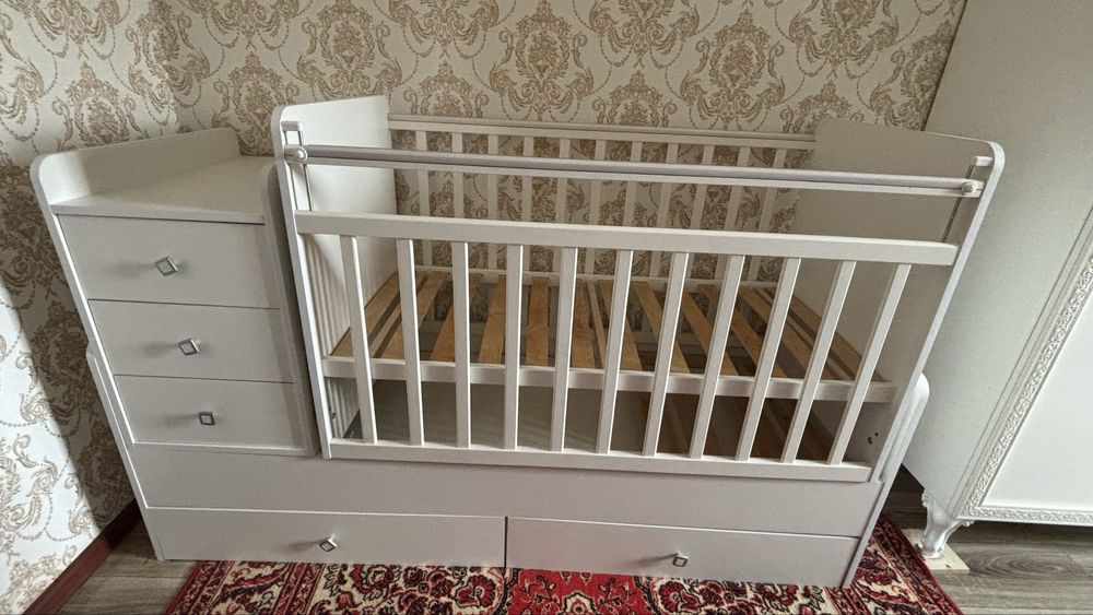 Продам детский манеж со шкафом