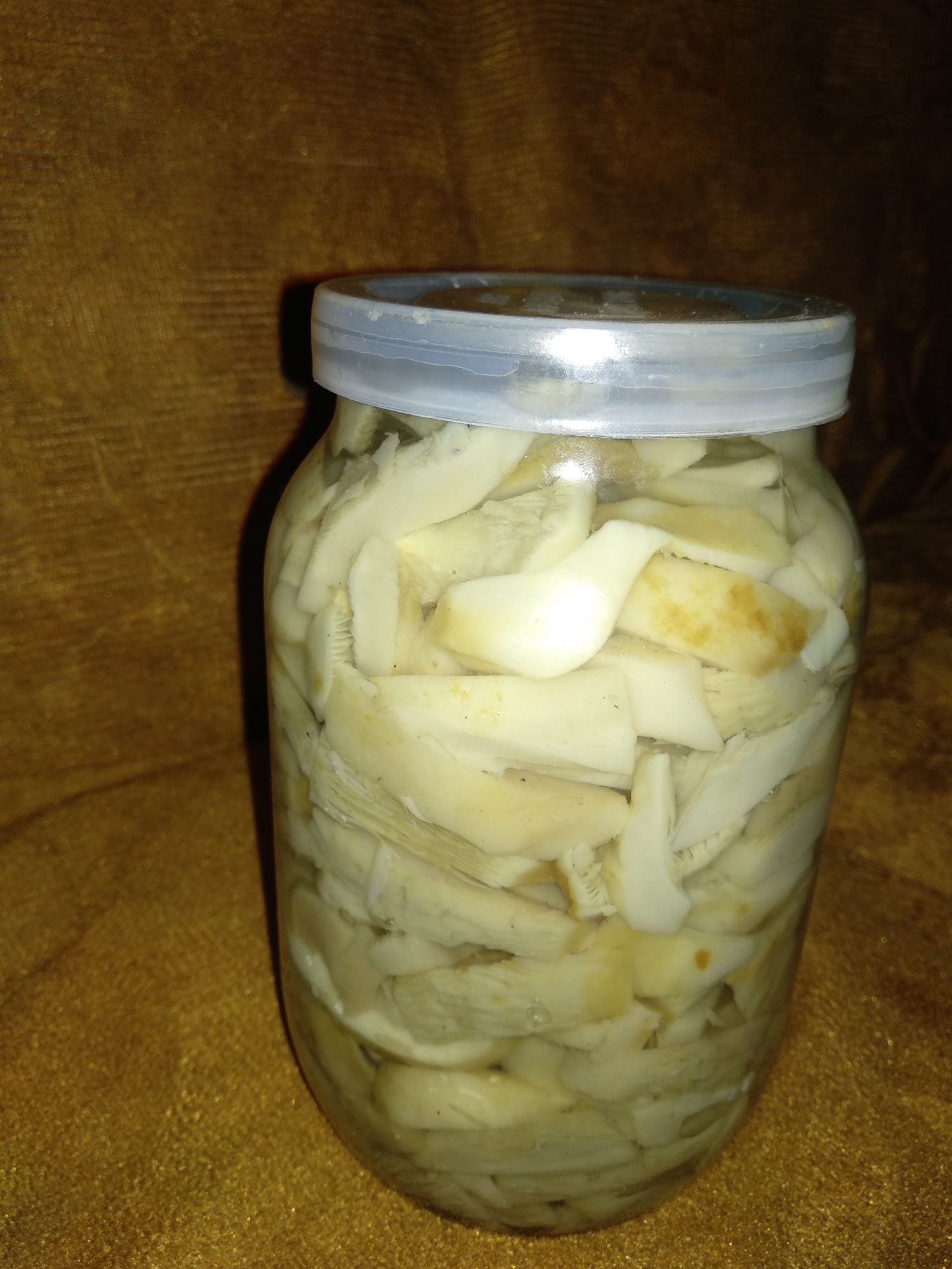 Продам грибы грузди соленые!