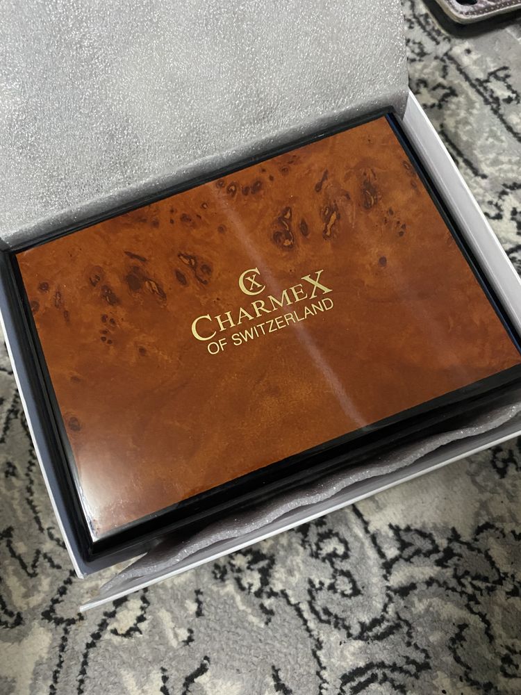 Продам часы CharmeX