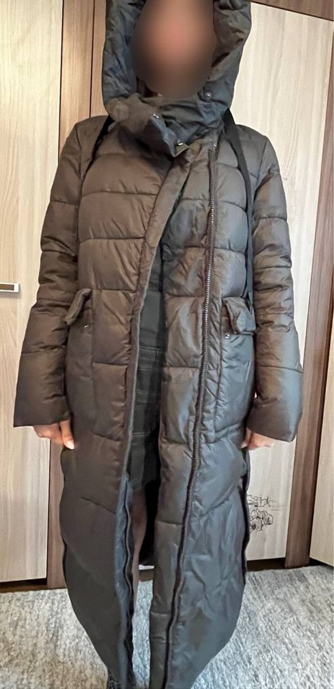 Длинный зимний пуховик