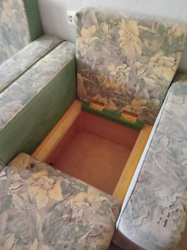 Продам диван с кресло Продано