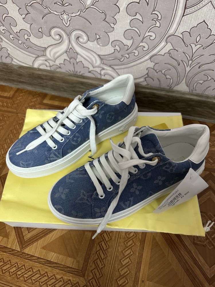 Продам Кеды НОВЫЕ !!!