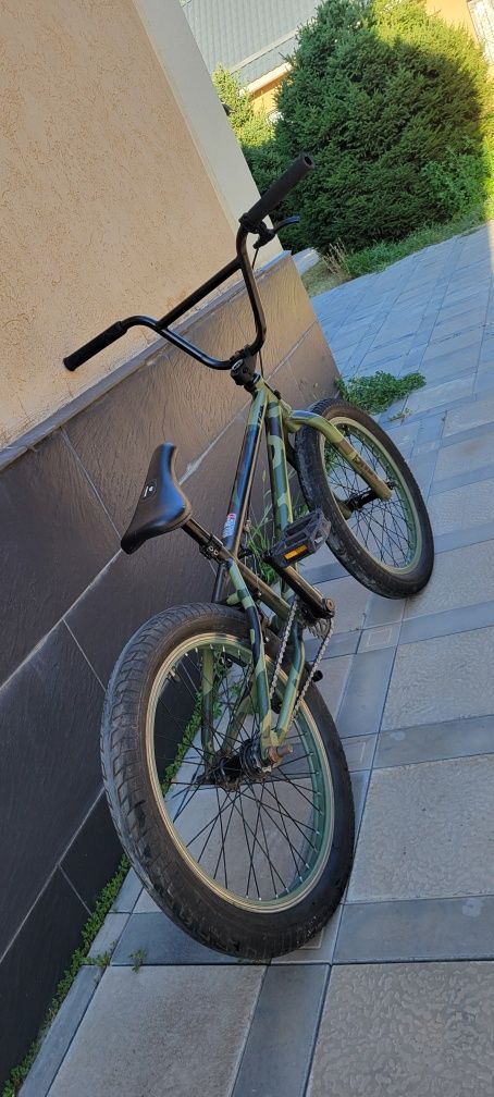 Велосипед трюковой BMX
