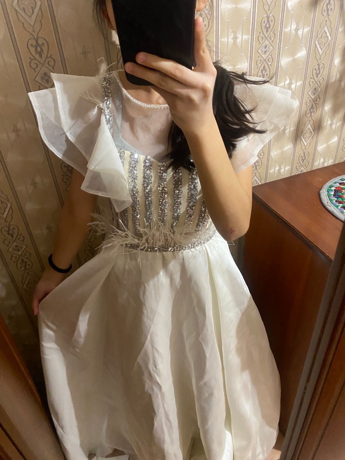Продам бальные платье