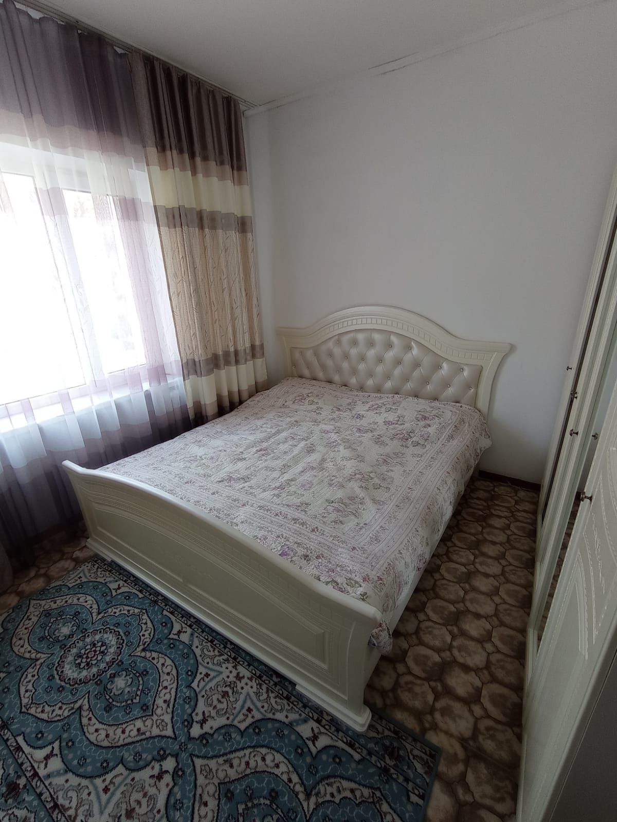 Спальный гарнитур