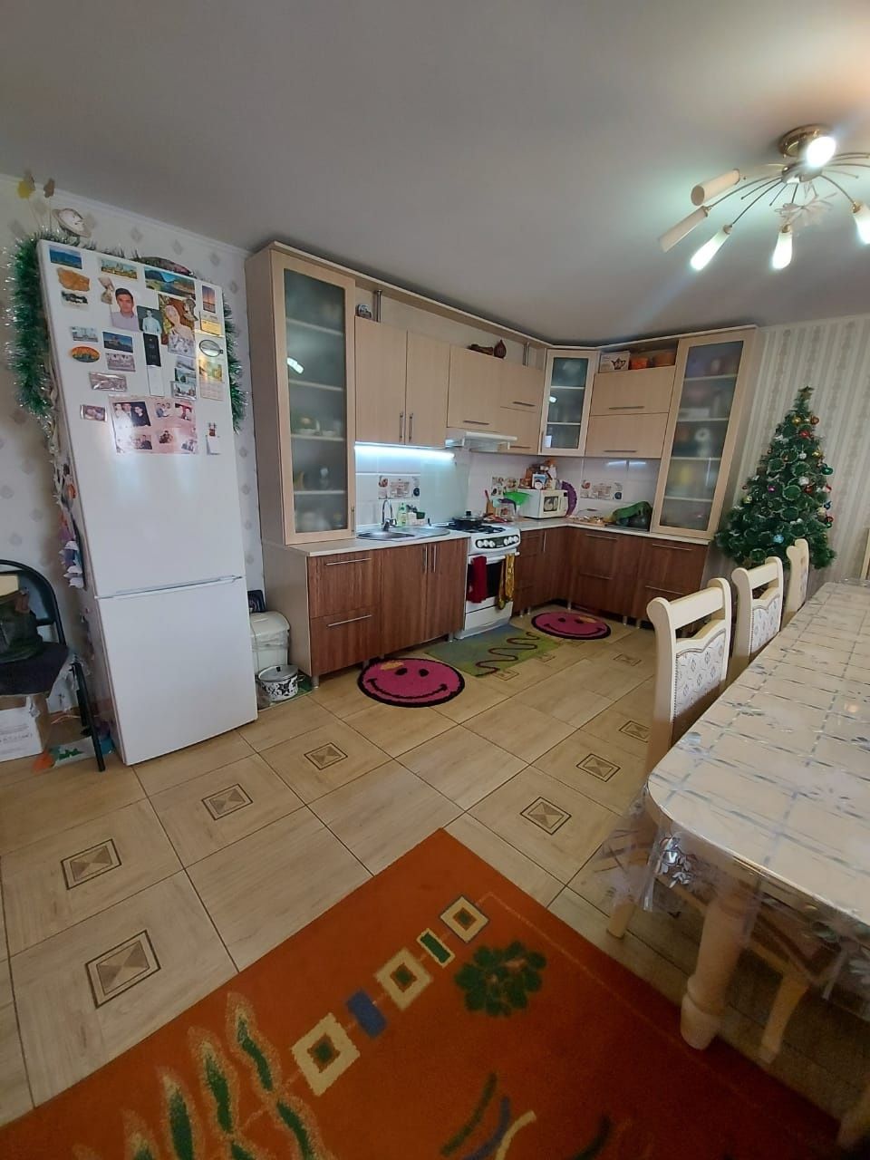 Продам котедж в 20-м микрорайоне.