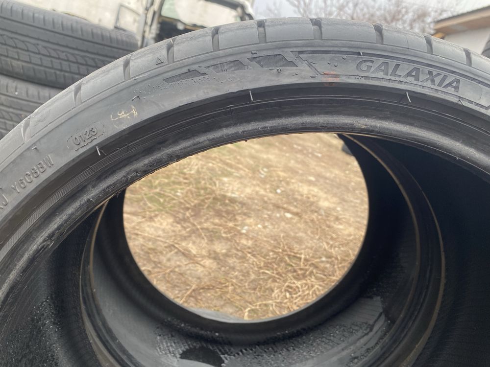 Пара летние шины 235/35/19 235/35R19 Galaxy.