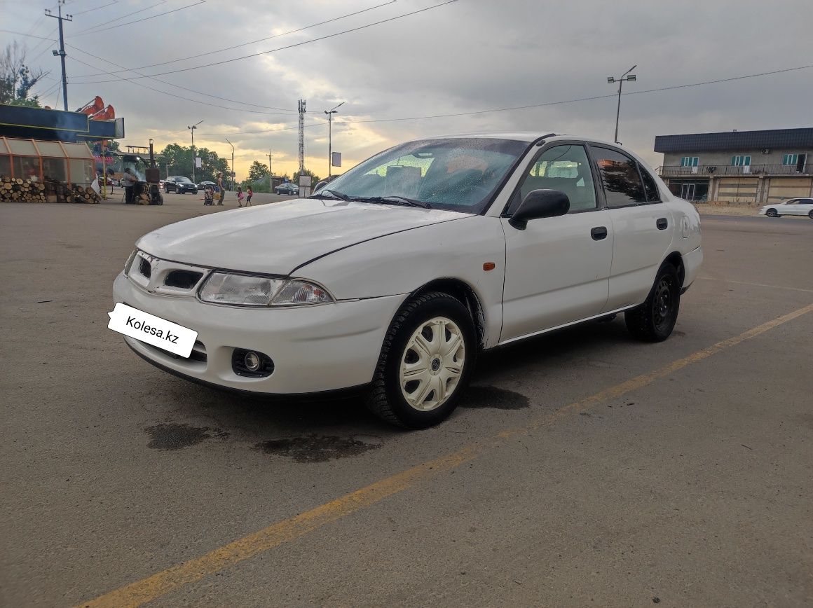 Mitsubishi Carisma