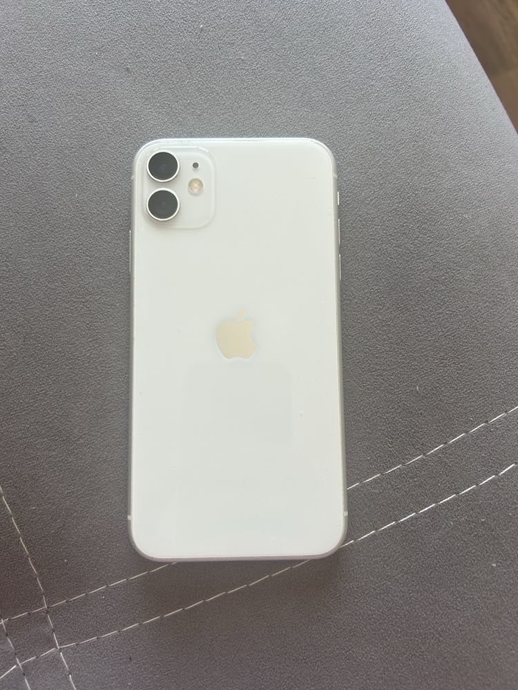 продам айфон 11 64 g