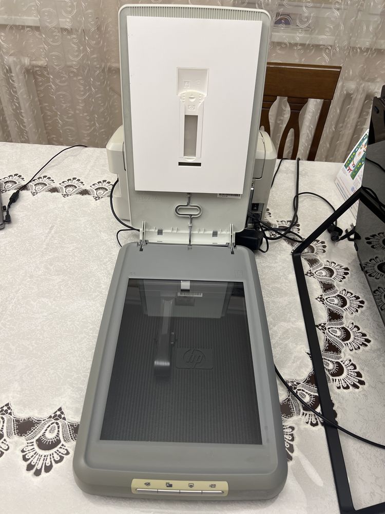 Сканер HP Scanjet 4370