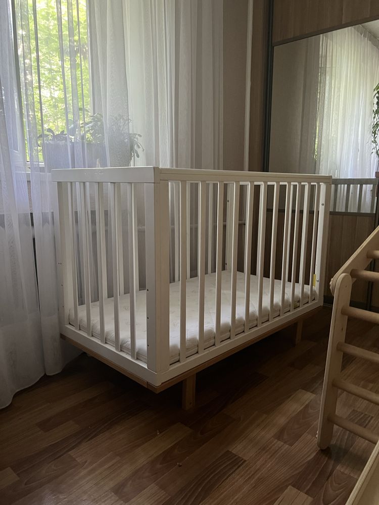 Продам Манеж детский б/у