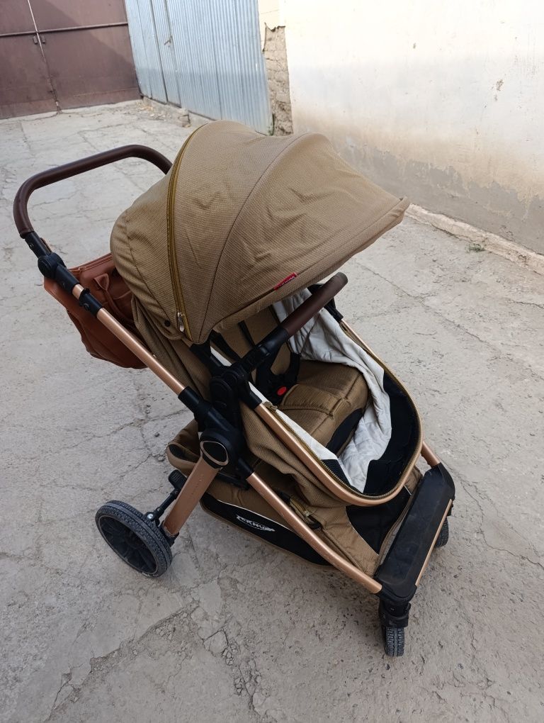 Продам детскую коляску