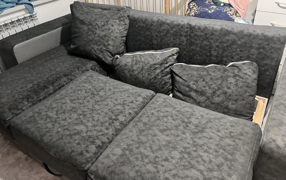 Продам диван угловой