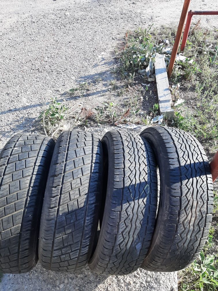 Продам шины 235/70/16 фалькен