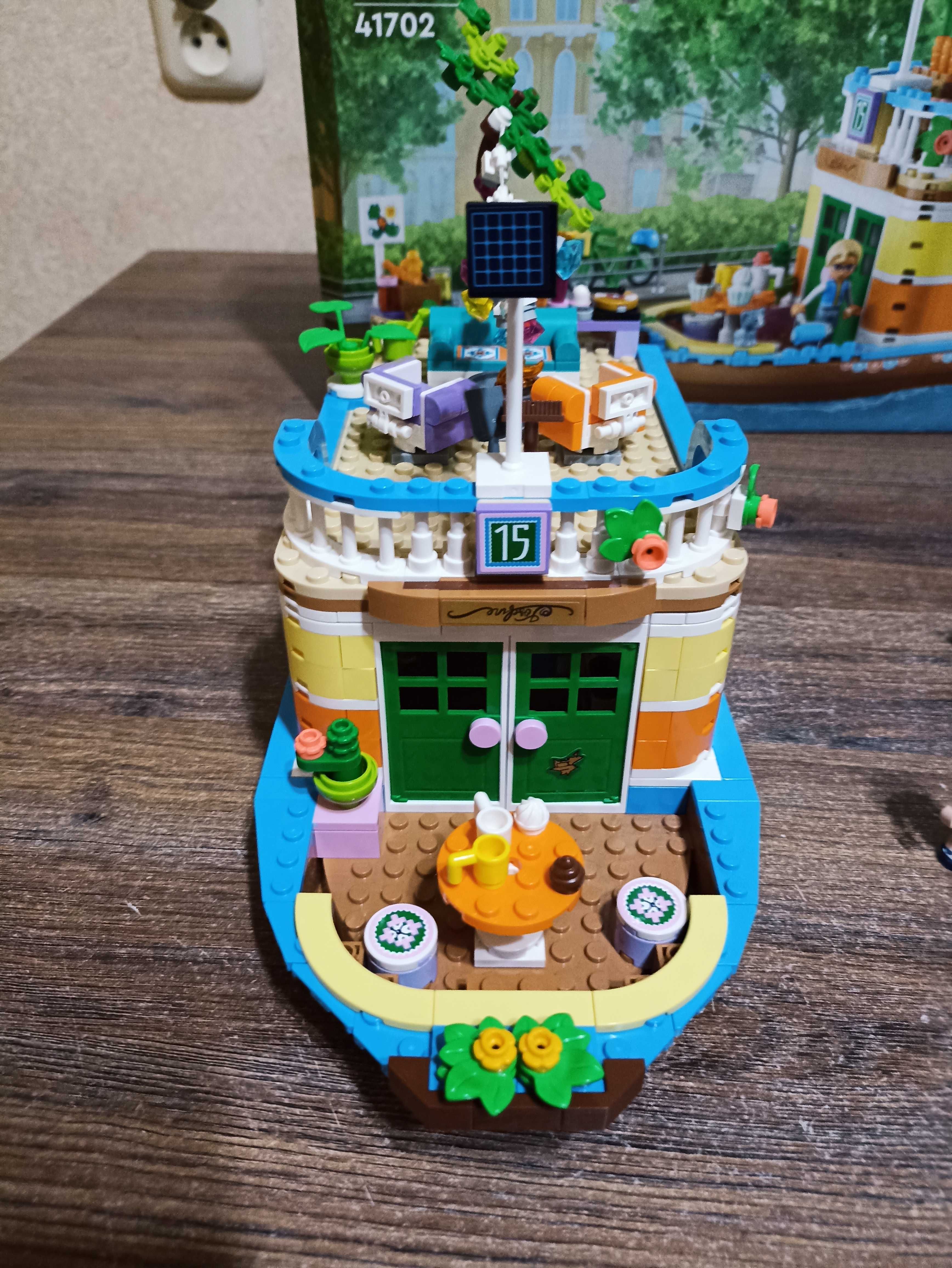 Конструктор LEGO friends 41702 плавучий дом на канале Оригинал
