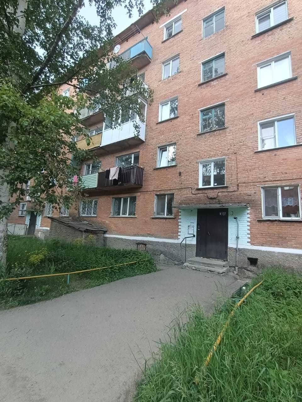 Продам 2х комнатную квартиру на 3 микрорайоне в 31 доме