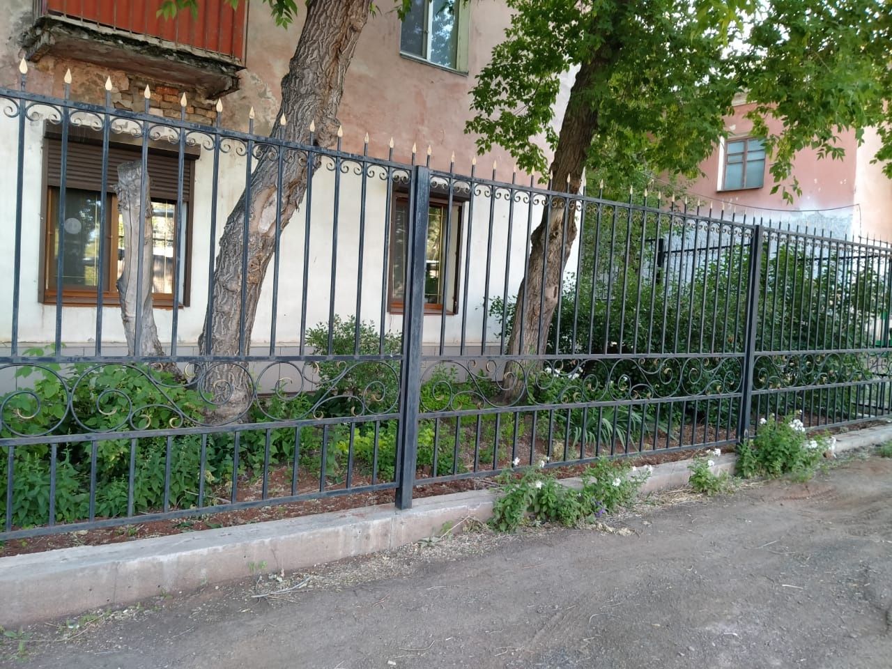 Заборы металлические