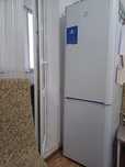 Холодильник Indesit