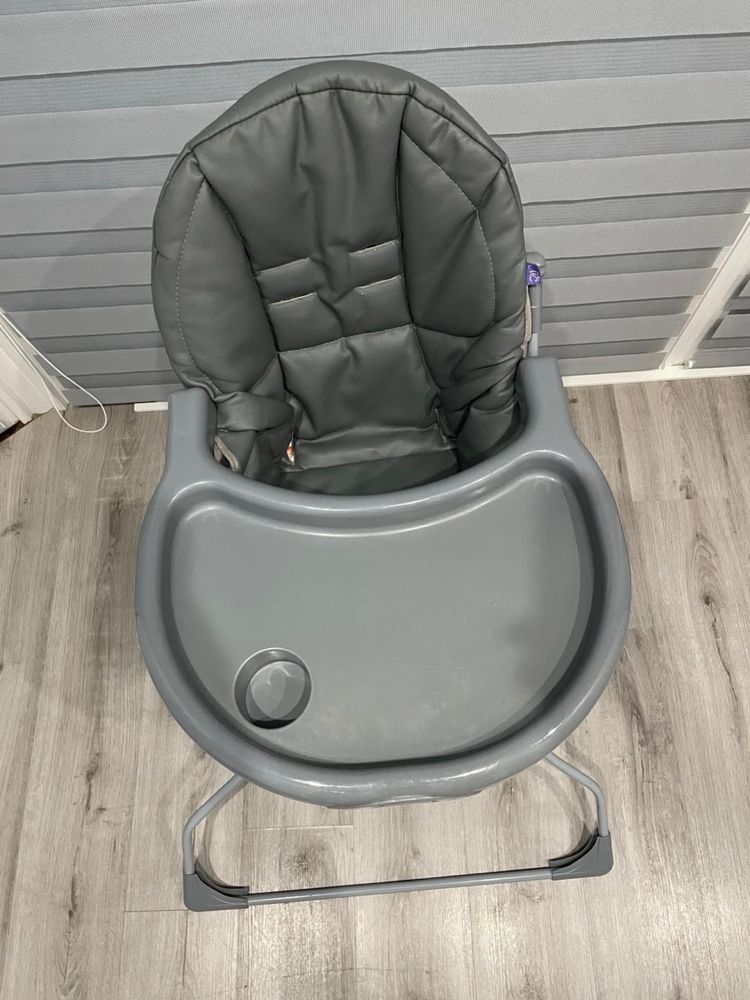 Продам стульчик для кормления.