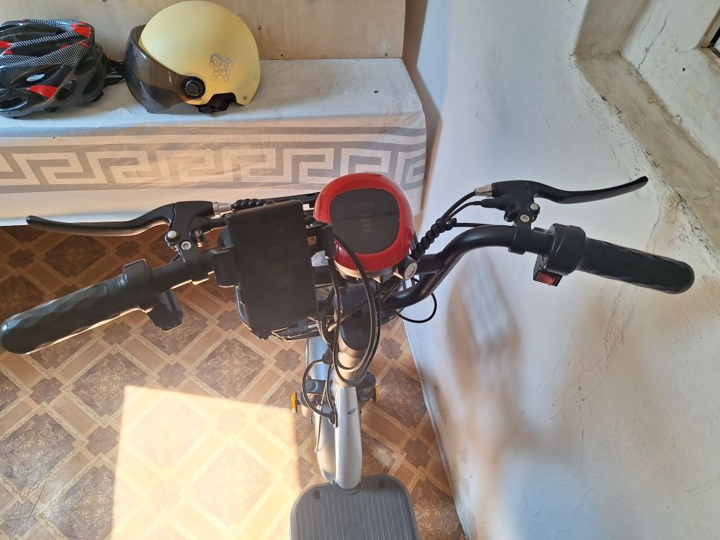 Электровелосипед продам.