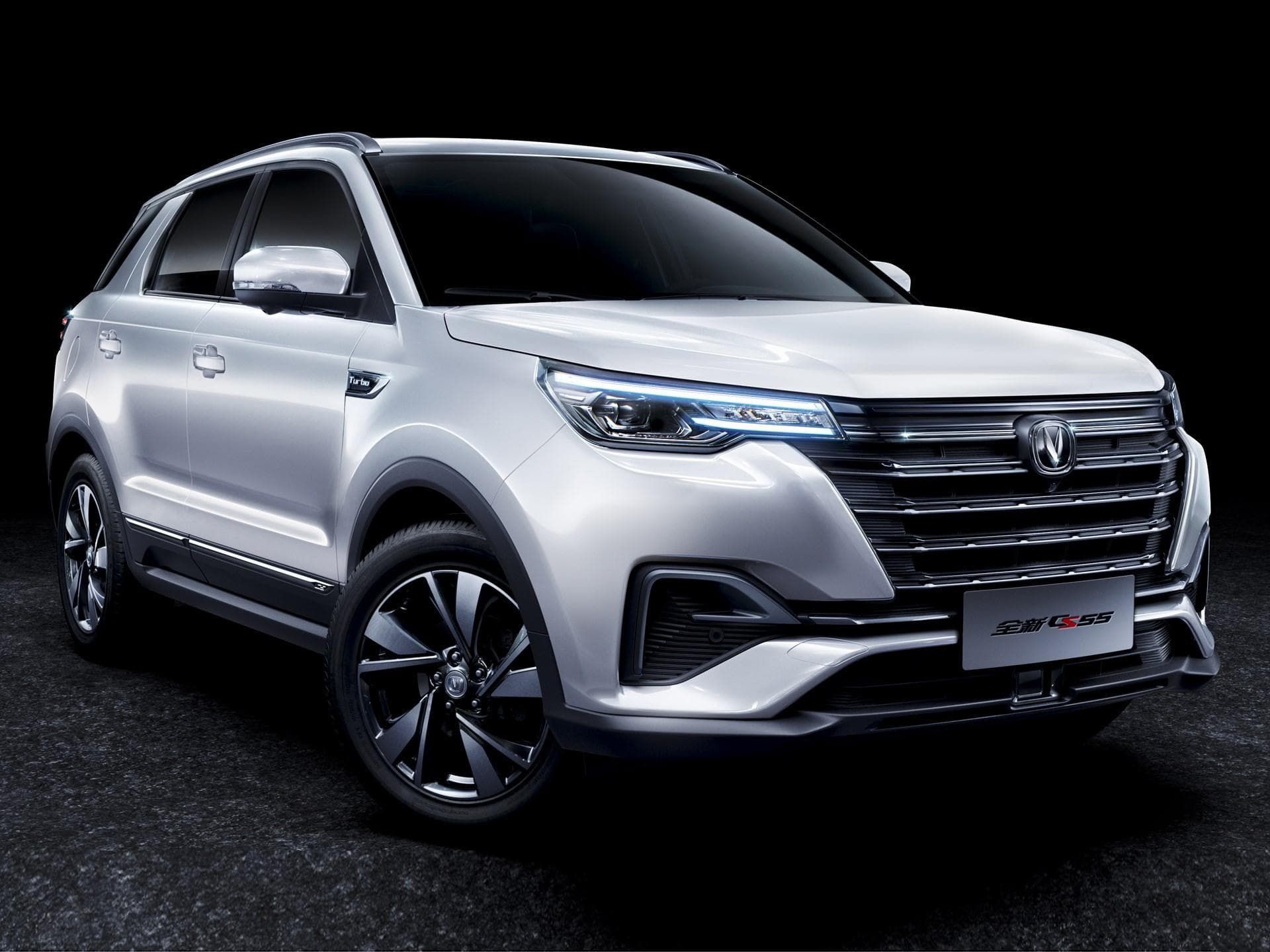 Стекло фар на Changan CS 55 plus