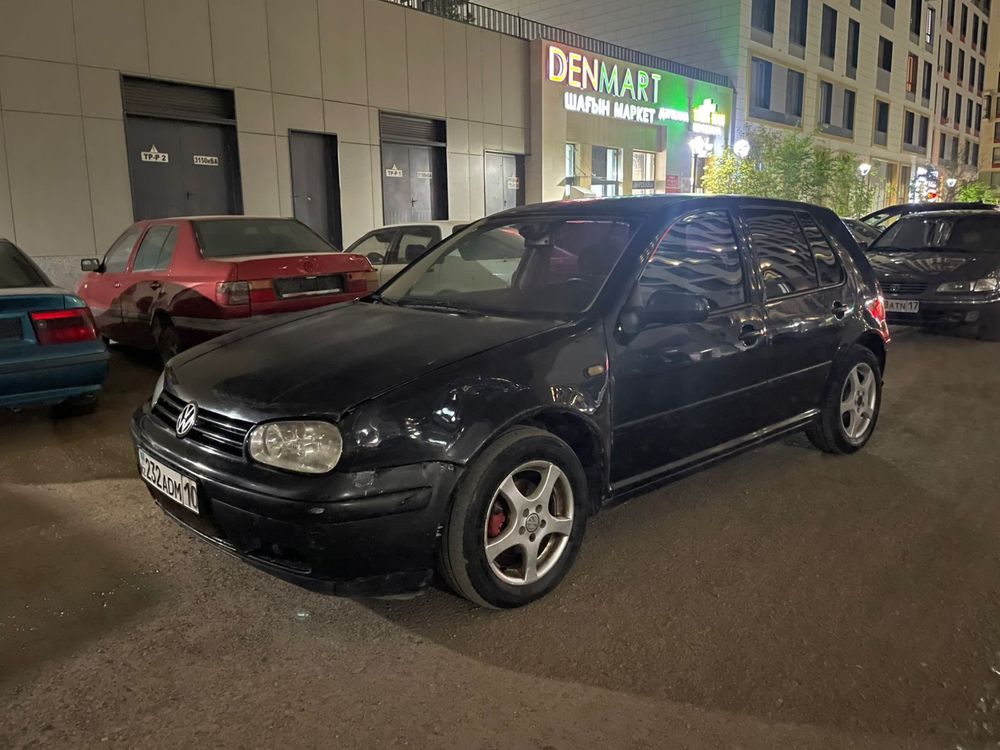 Продам машину гольф volkswagen golf