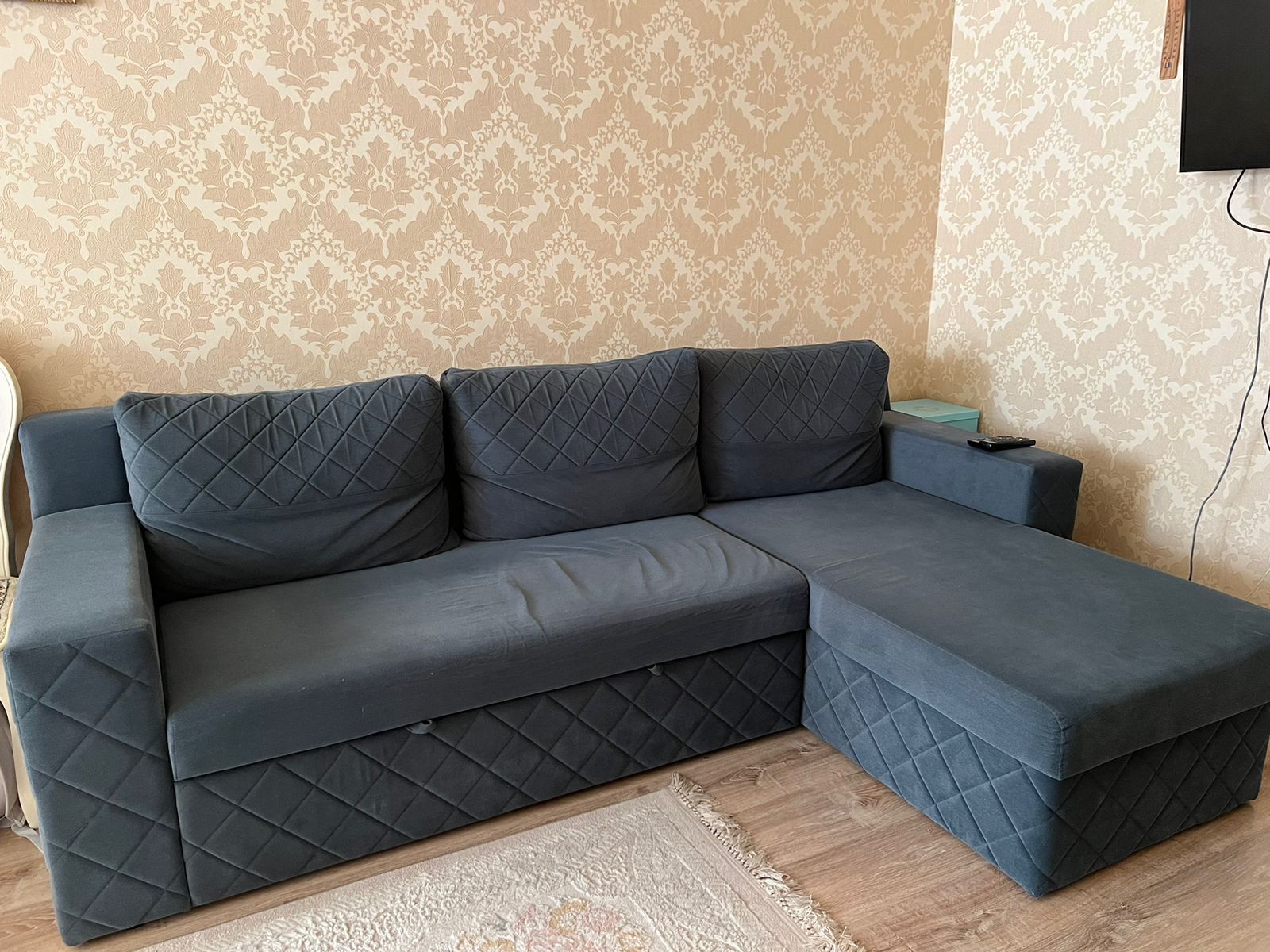 Продам угловой диван