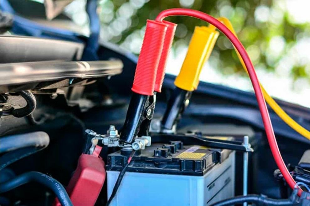 Прикурить авто аккумулятор